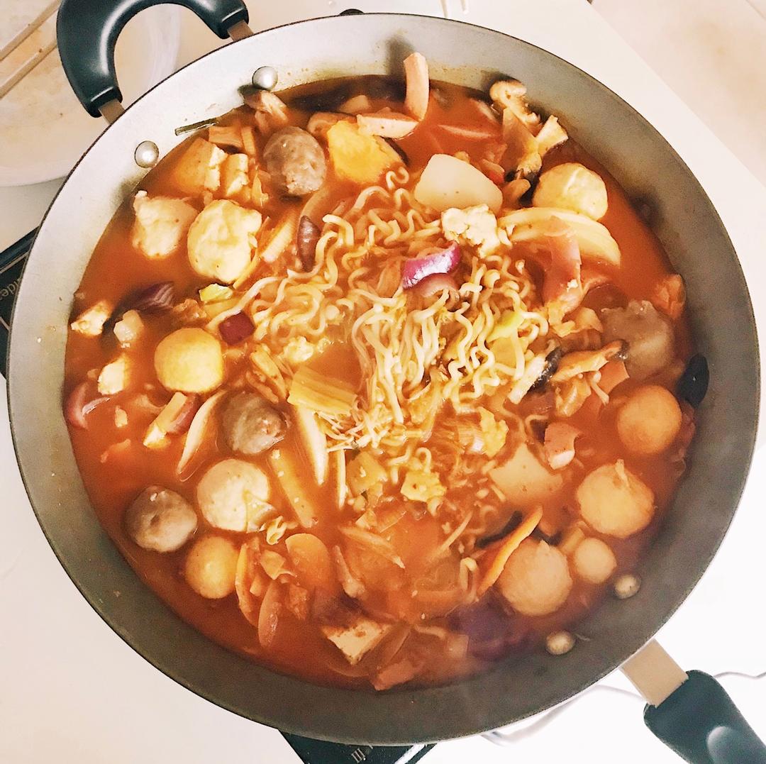 超辣火鸡面部队锅