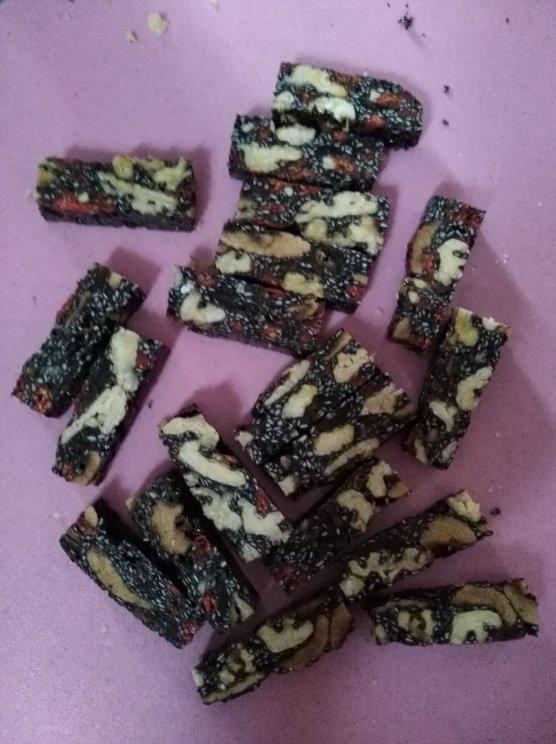 老爸的自制阿胶糕
