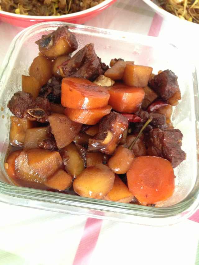 红烧排骨