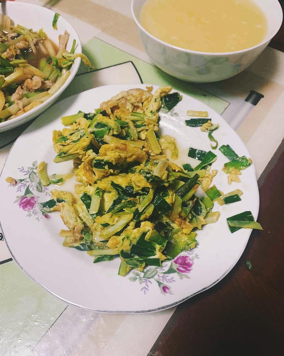 鲜香菌菇炒韭菜鸡蛋
