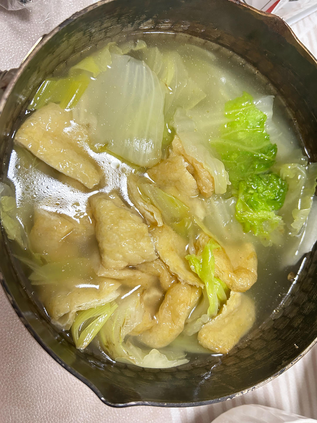 白菜油豆腐面结汤