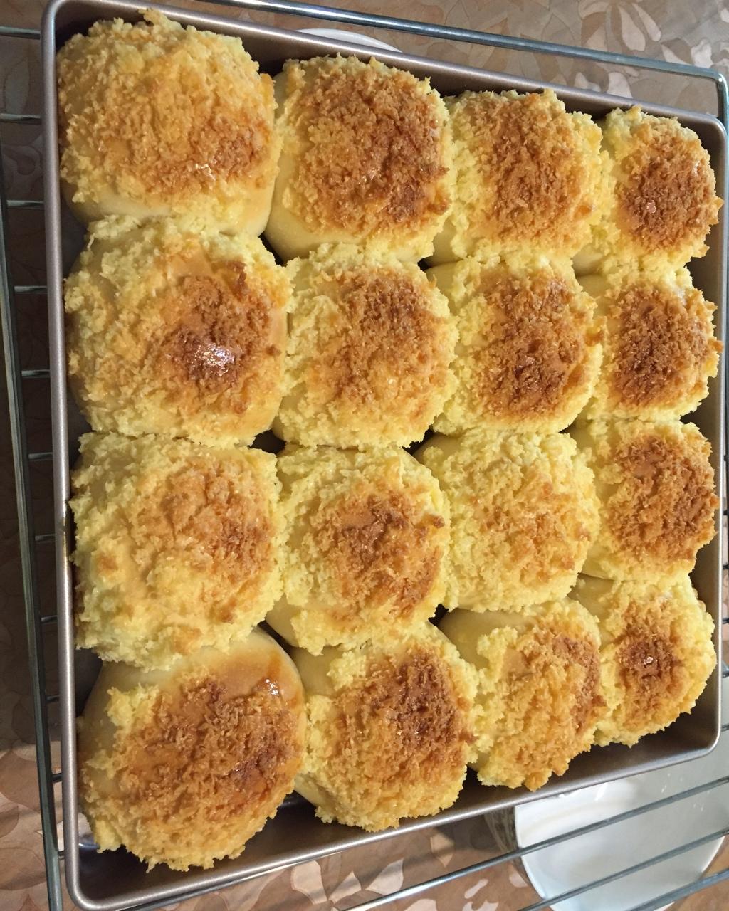 快手椰蓉小餐包（一次发酵照样柔软又拉丝）