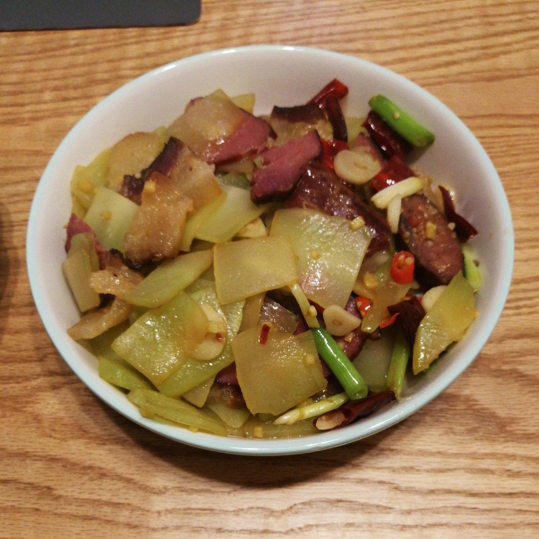 干锅莴笋腊肉