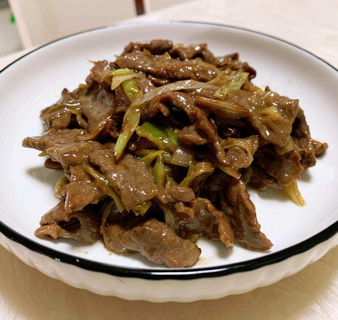 超快手超下饭的葱爆牛肉