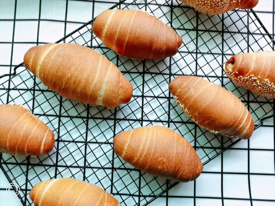 全麦芝麻盐面包