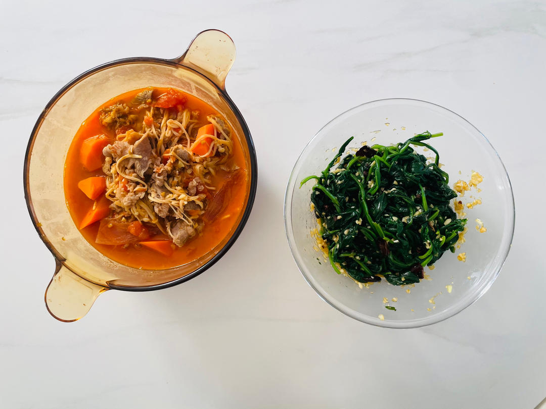 凉拌菠菜(家传秘方)