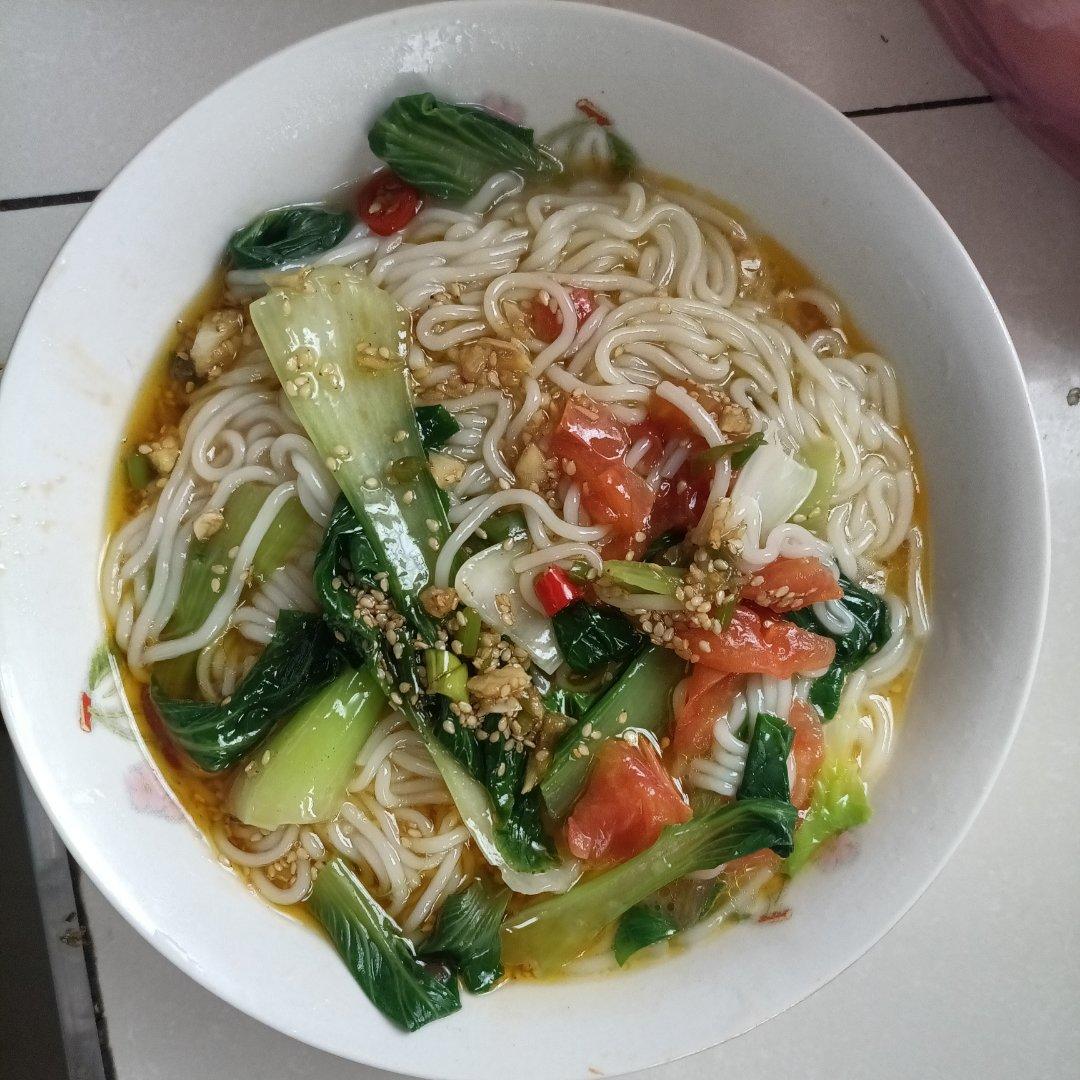 家常菜 巨好吃!超简单!酸辣开胃的酸汤米线 lv_j4my做的巨好吃!