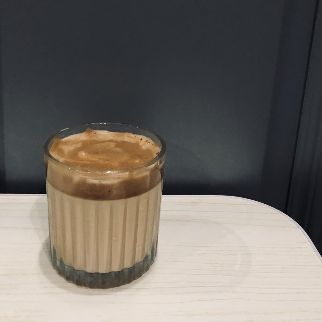 超快的韩国dalgona400次咖啡，只需15秒