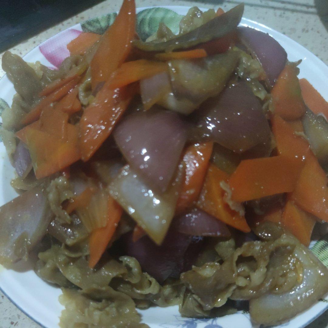 家常孜然洋葱炒羊肉