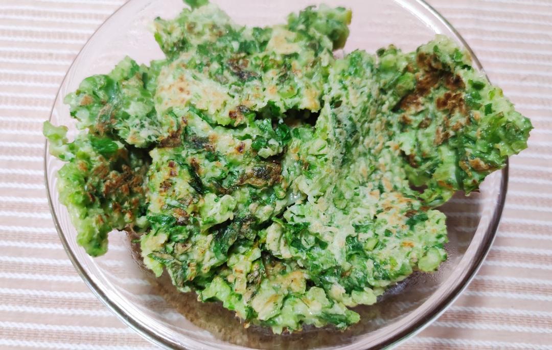 芹菜鸡蛋小饼