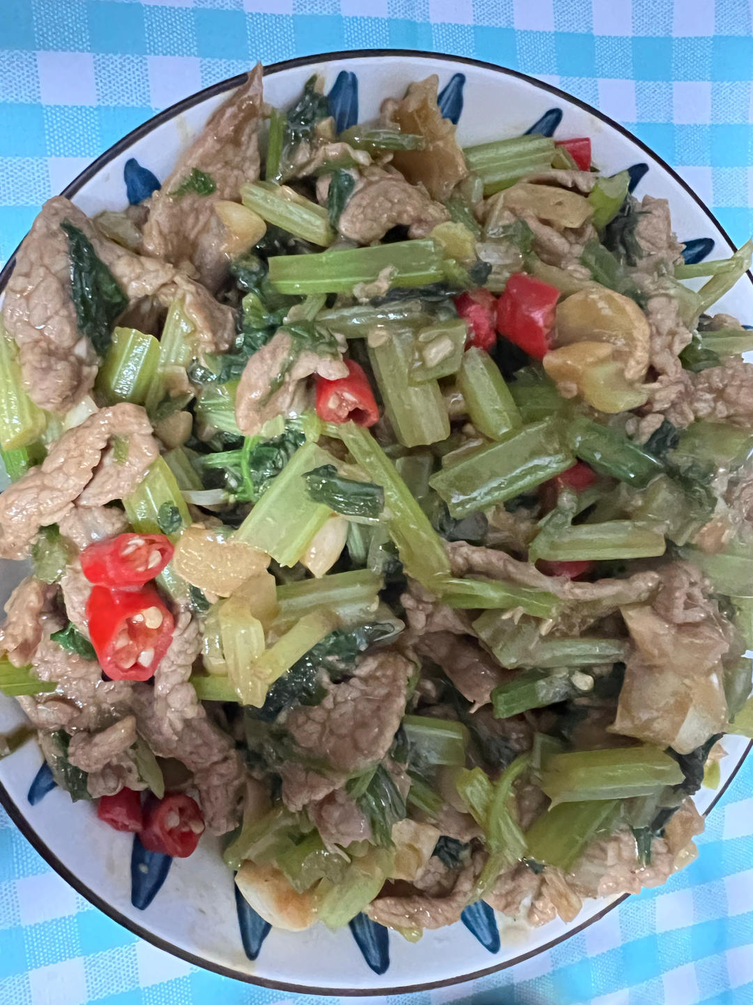 小炒黄牛肉，肉嫩味香！太好吃了简直是米饭杀手！