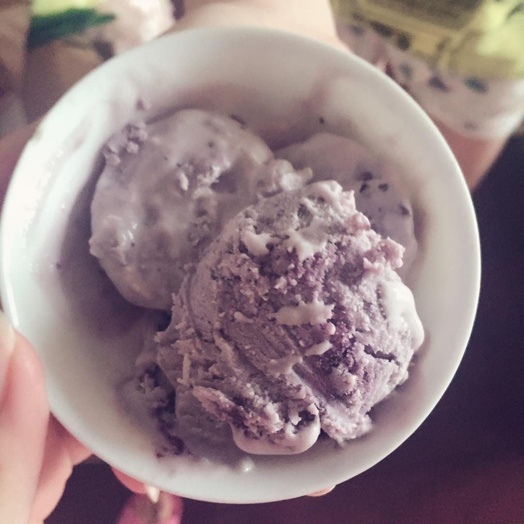 蓝莓冰淇淋（无蛋、不需多次搅拌版本）