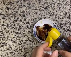 刷油减脂蒸豆角两个小技巧，让它黄金翠绿的做法 步骤7