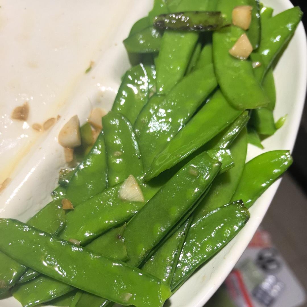 清炒豌豆荚