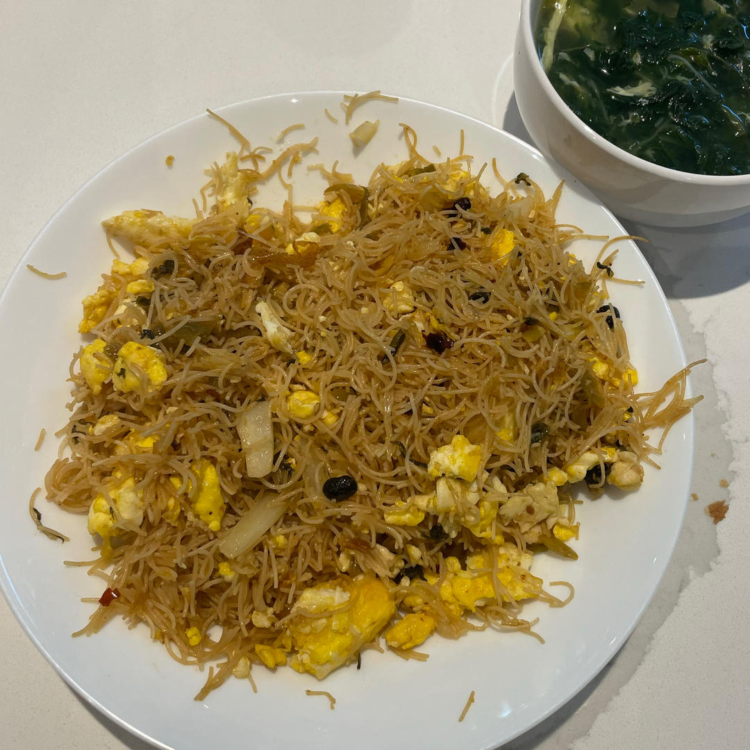 大牌档炒米粉