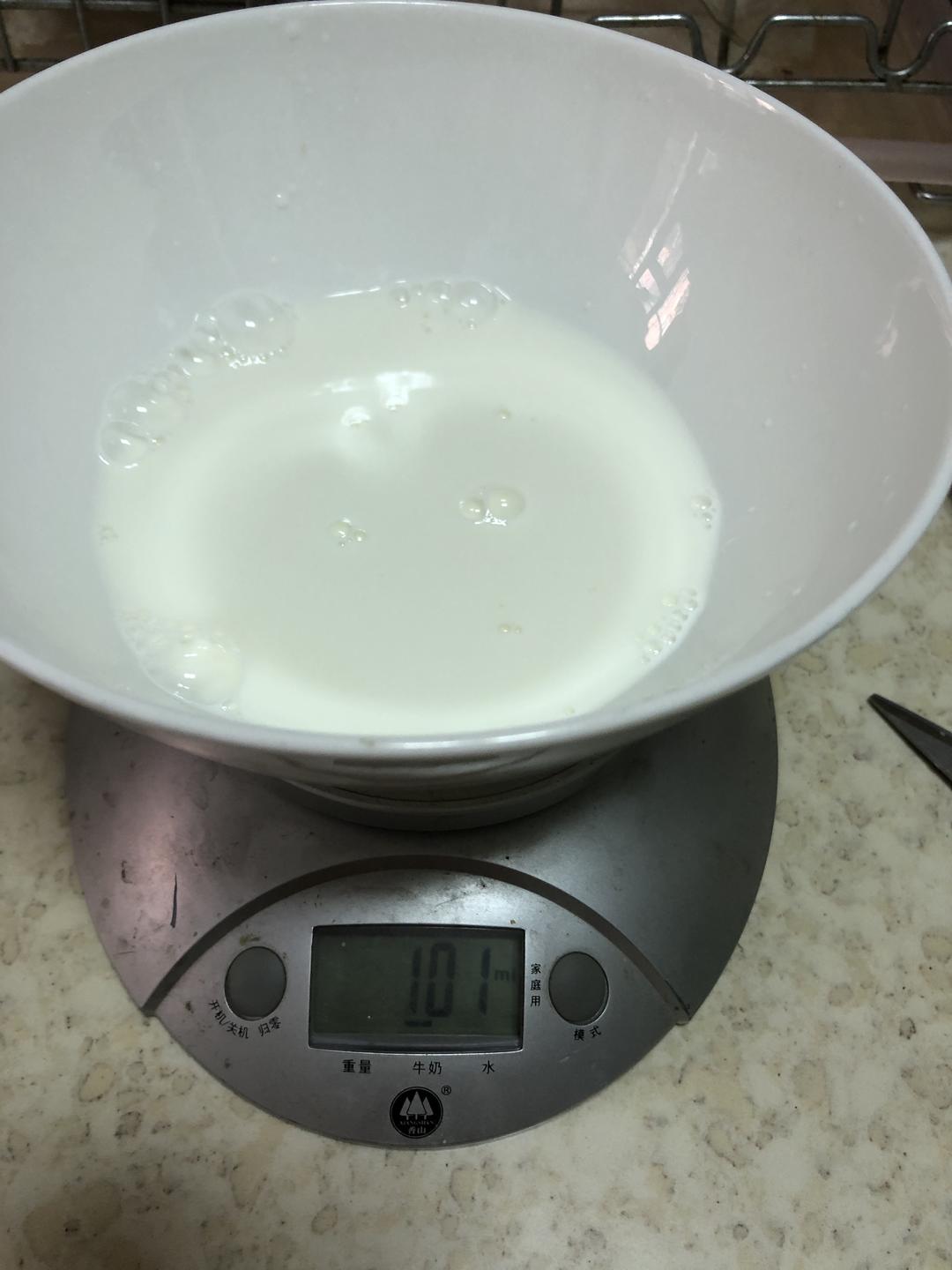 纯奶手撕吐司的做法 步骤1