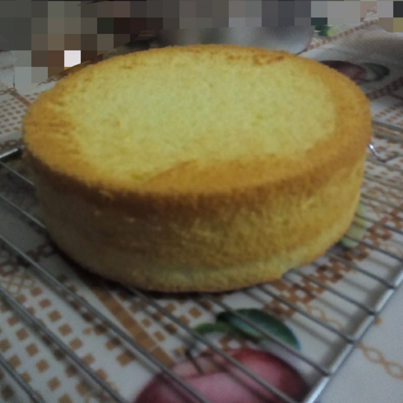 超简单完美戚风蛋糕（6寸2蛋）附打发、翻拌、脱模视频