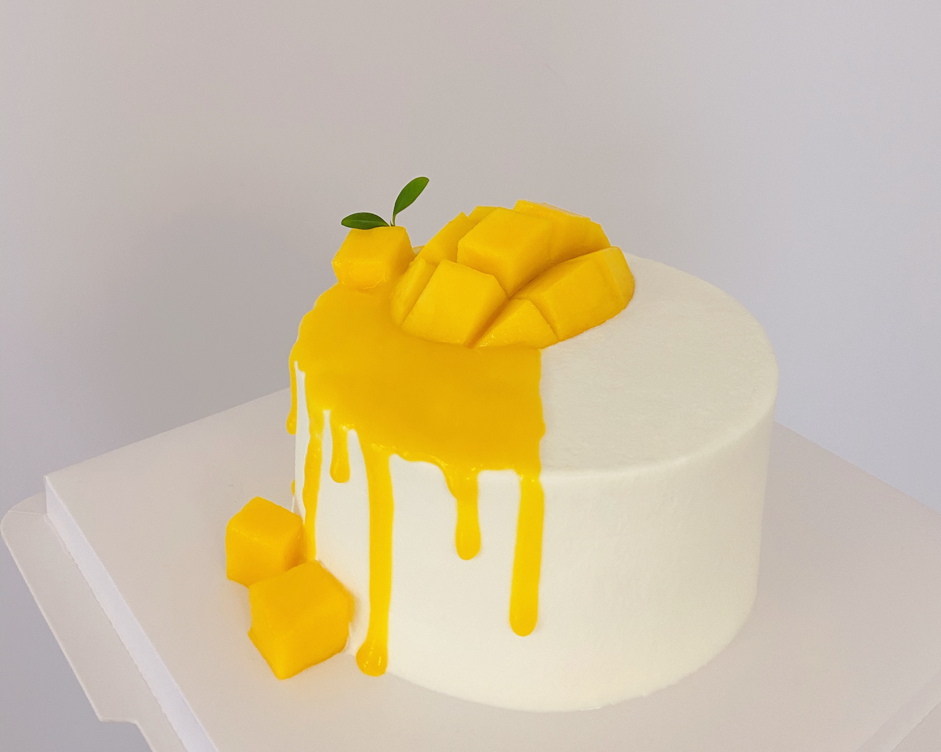 芒果淋面蛋糕的做法