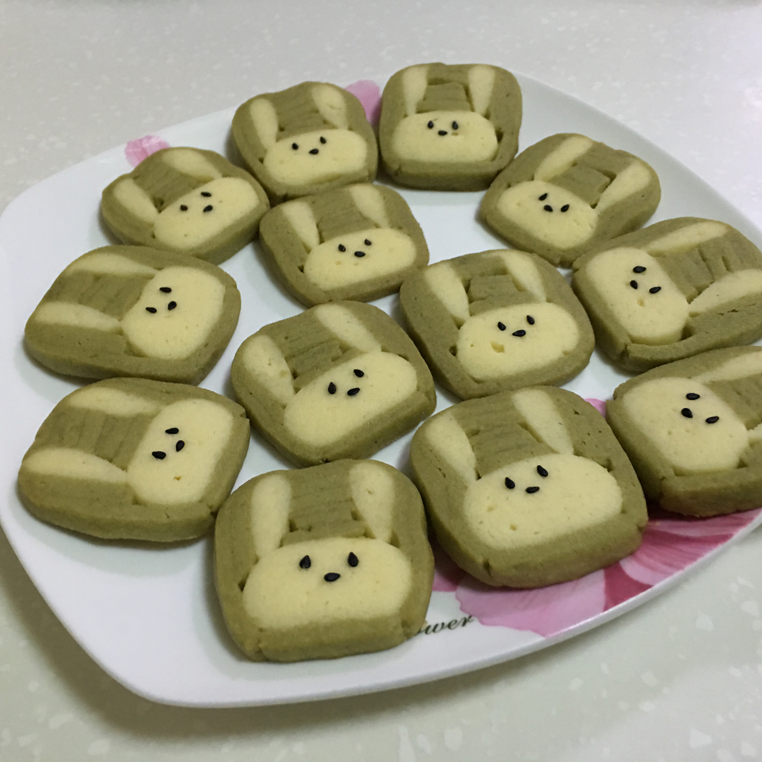 抹茶兔兔曲奇（比熊猫简单！超详细实物图+超良心手绘图）