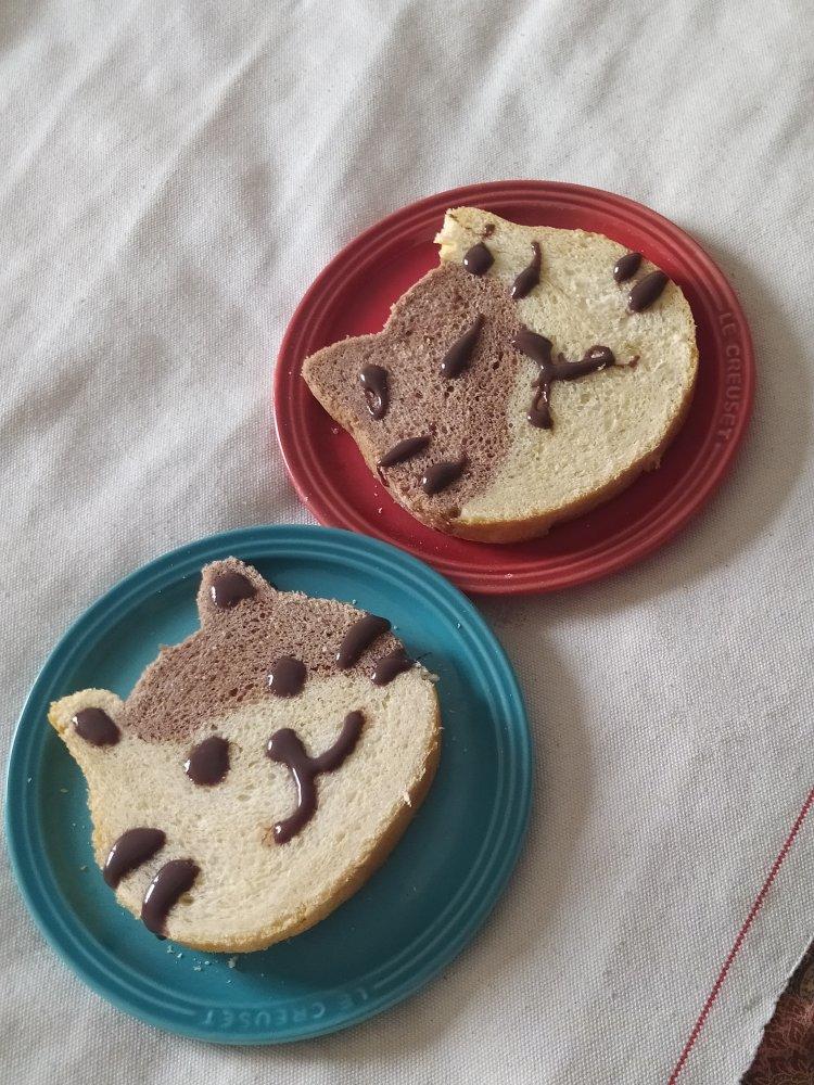 可可爱爱の牛奶猫咪吐司