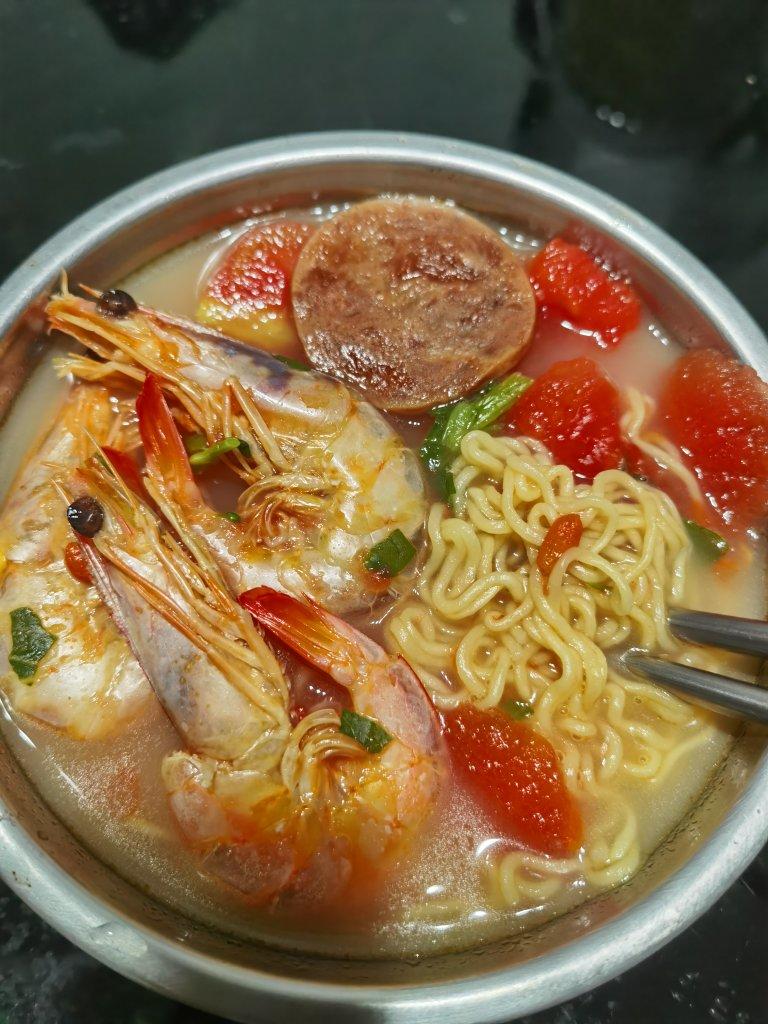 番茄鲜虾面
