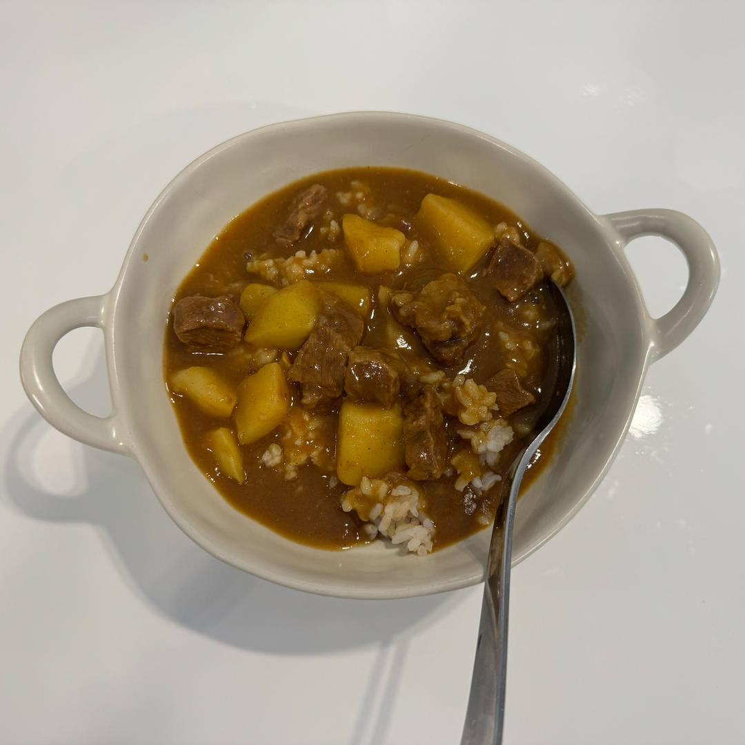 咖喱牛腩土豆饭