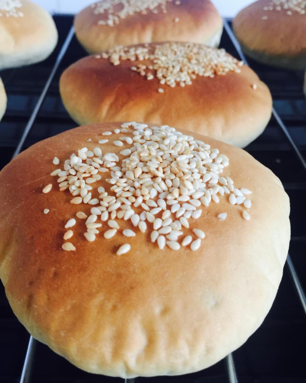 气球面包🎈Gonggal-ppang (对！我的韩文名叫-公该棒!hahaha)