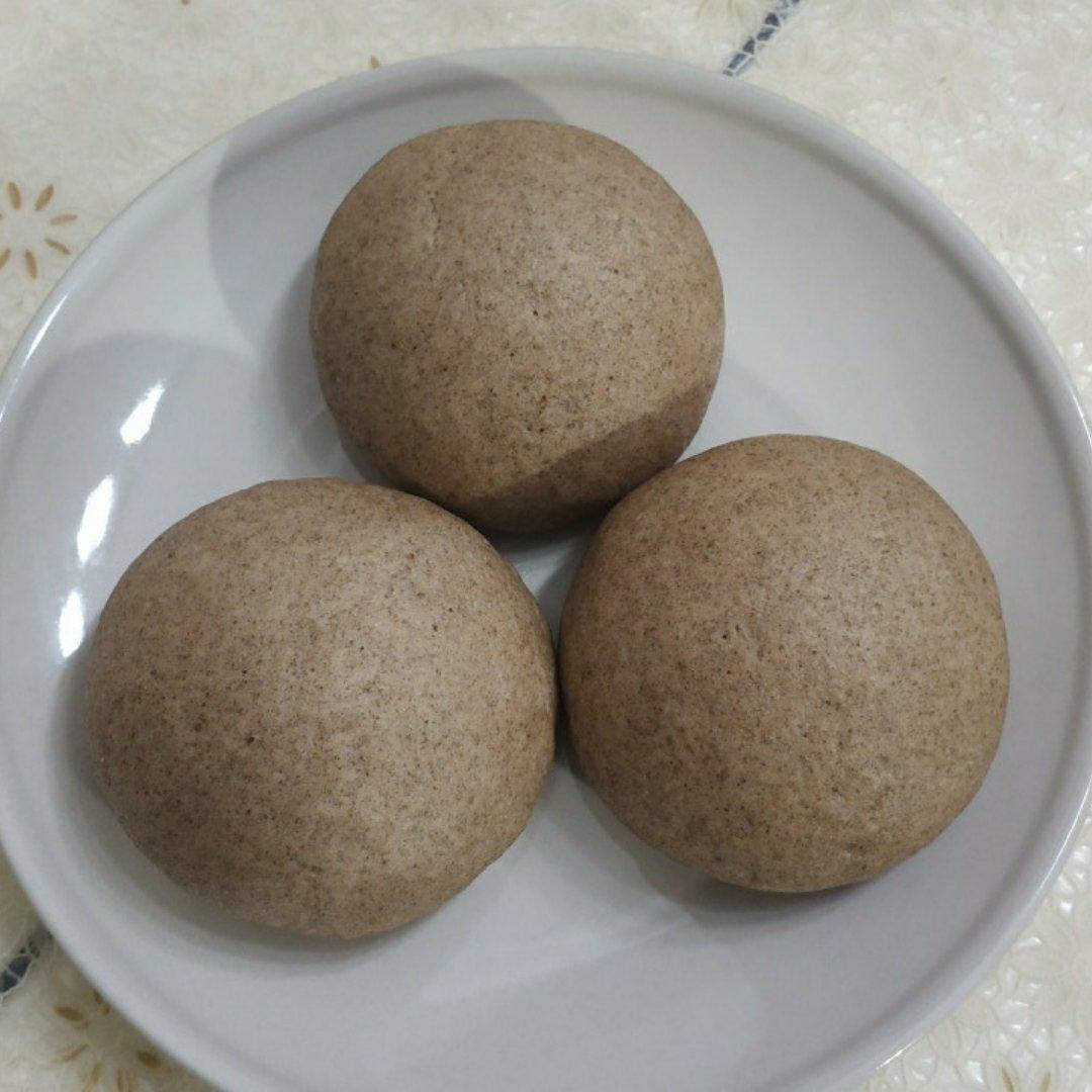 黑麦馒头