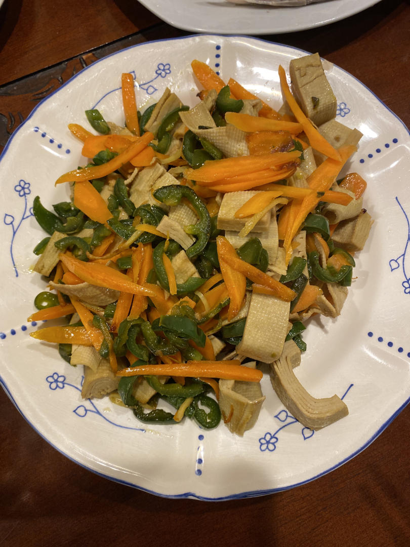 胡萝卜丝炒豆干