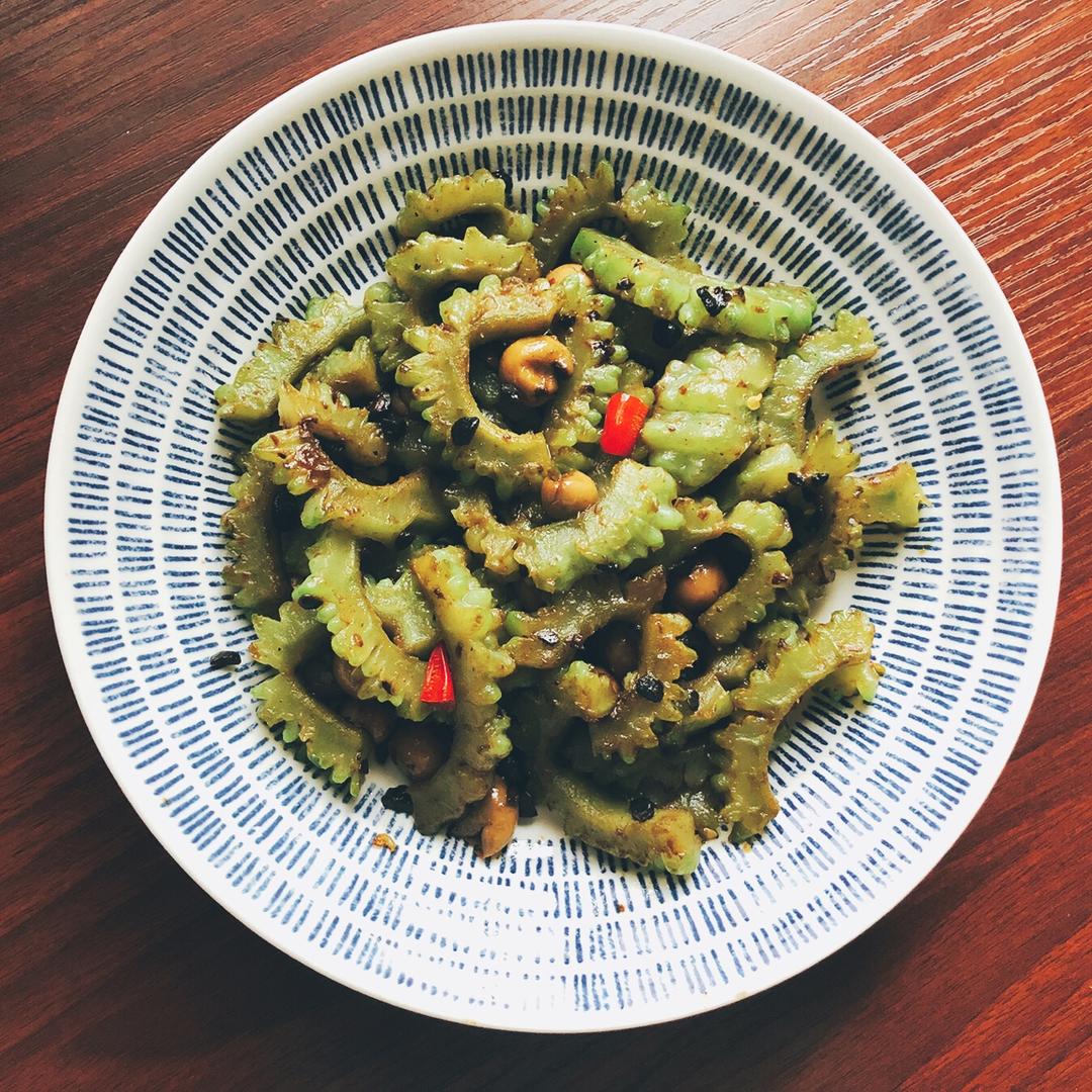 树子辣椒炒苦瓜