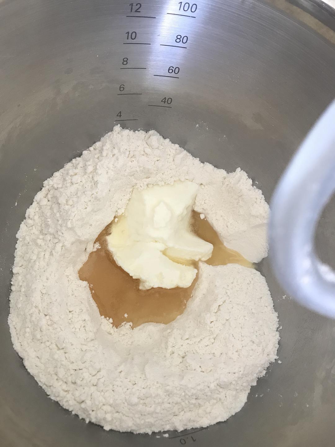 纯奶手撕吐司的做法 步骤1