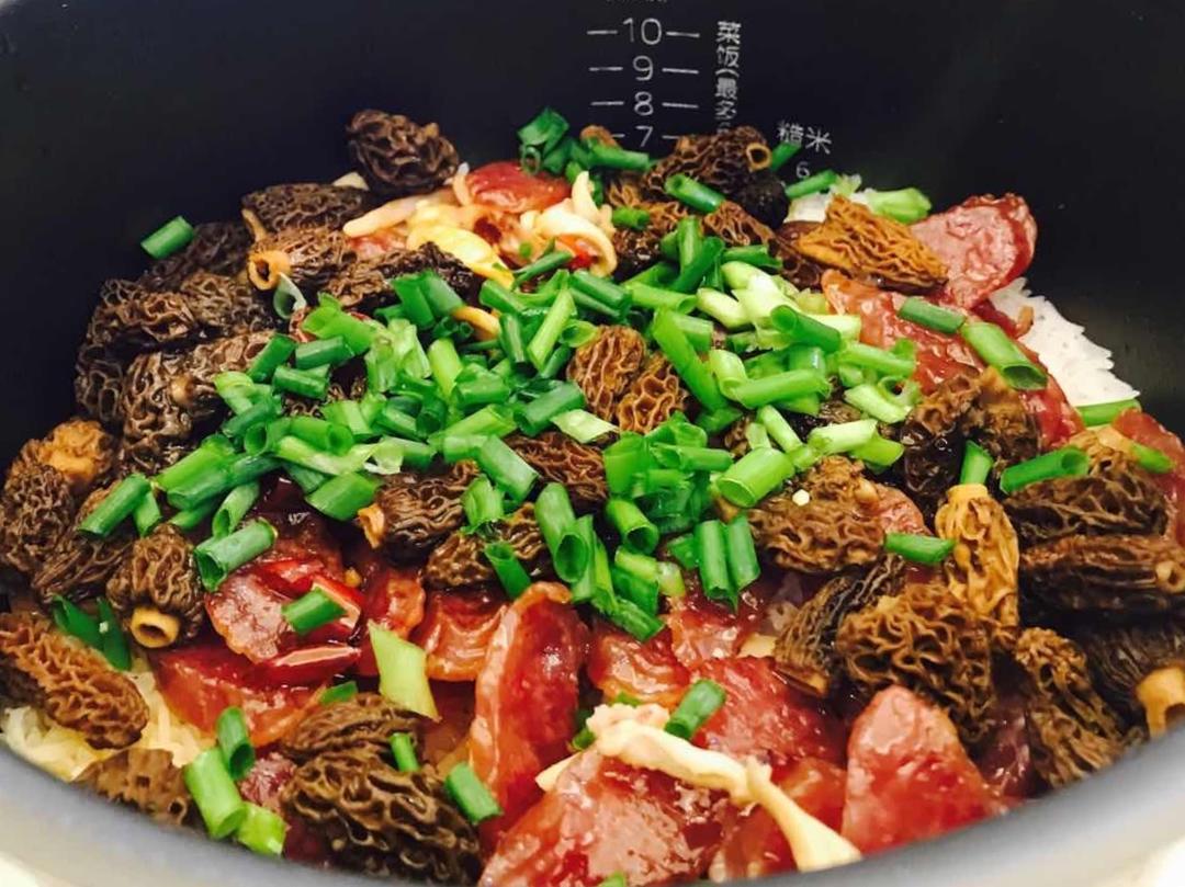 【电饭煲腊肠煲仔饭】