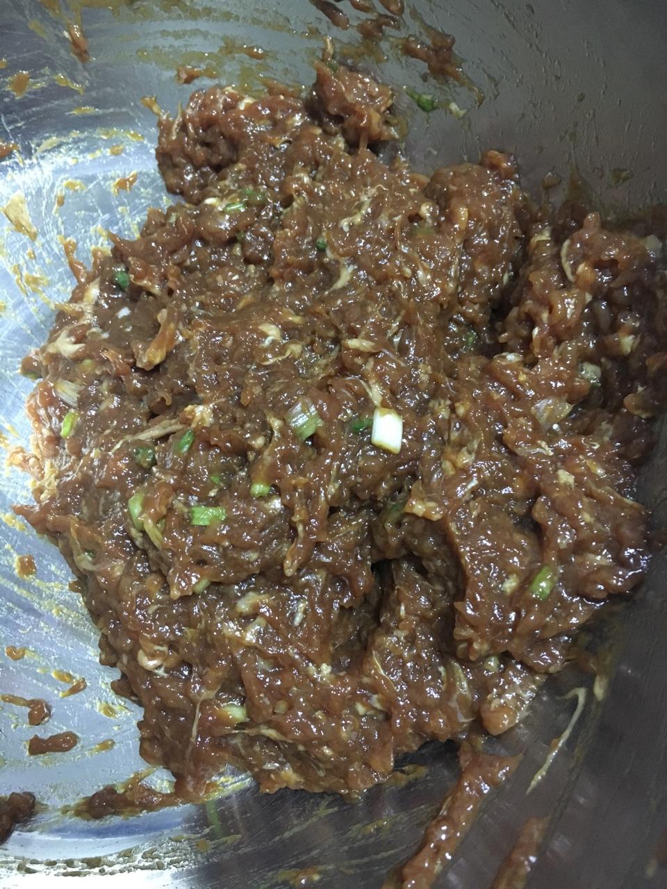 论肉馅的拌制方法