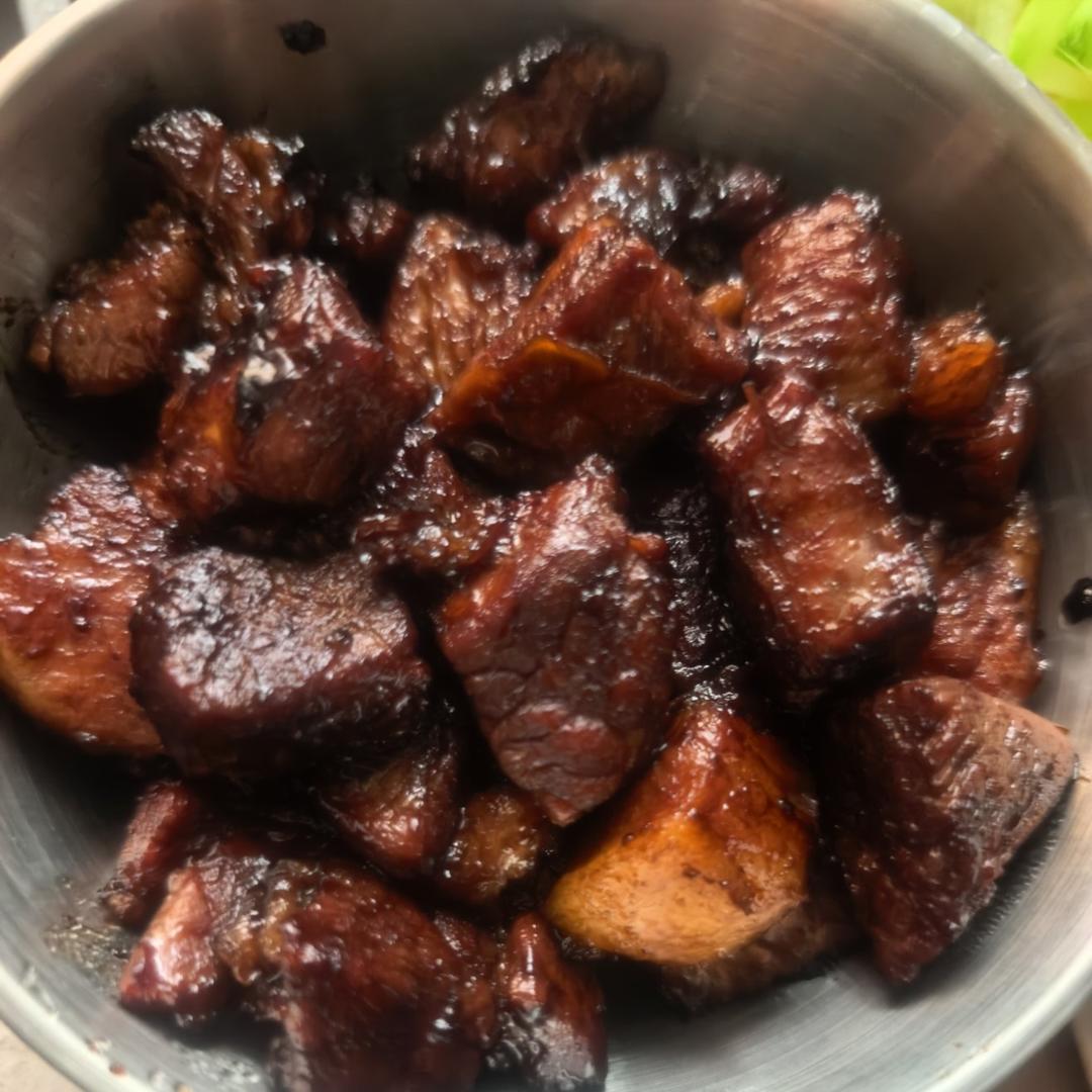 不焯水不放油的家常红烧肉