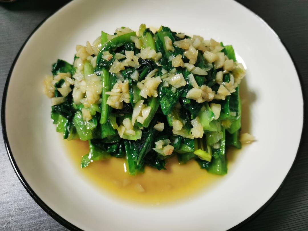 蒜蓉耗油清炒油麦菜，减脂快手菜，宝宝超爱，傻瓜步骤，屡试不爽，好吃且下饭，鲜香爽口！！