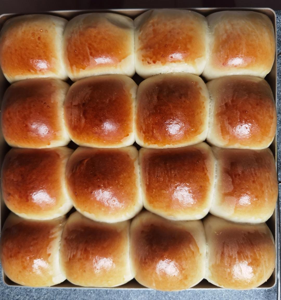 椰蓉奶香小餐包