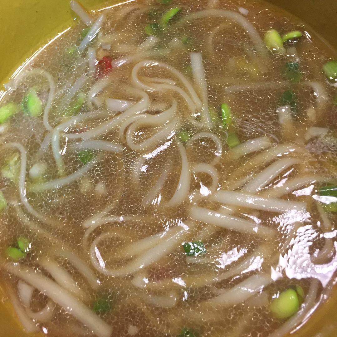 热汤面