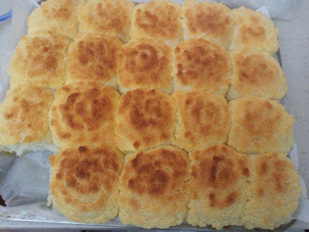 好吃到停不下来！脆皮椰蓉面包🍞