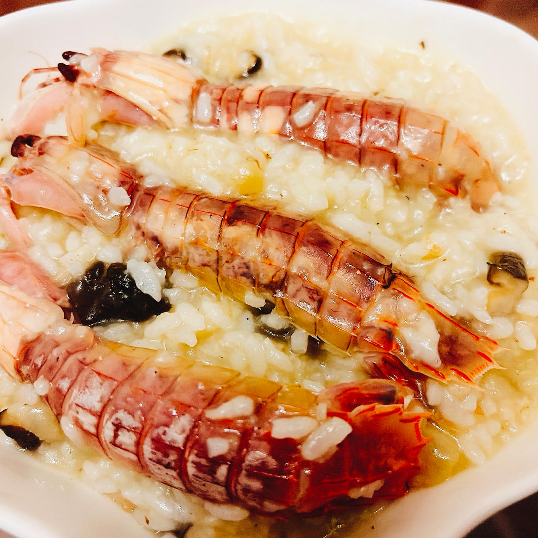 皮皮虾贝柱海鲜粥