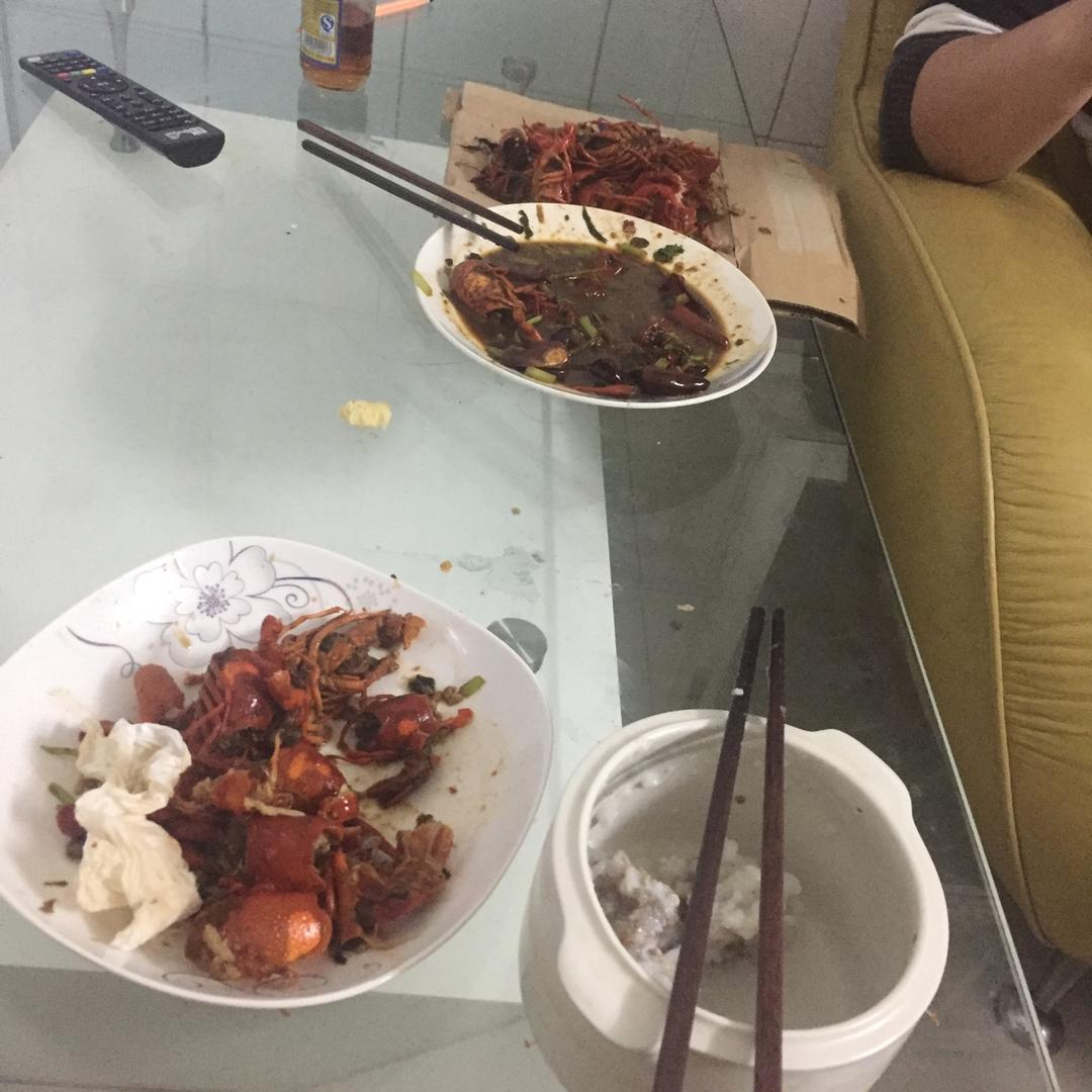 香辣小龙虾-超详细处理干净步骤！