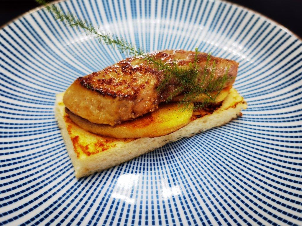 yolanda-nina做的【法式煎鹅肝】只需轻松几步就能做出美味高颜值的