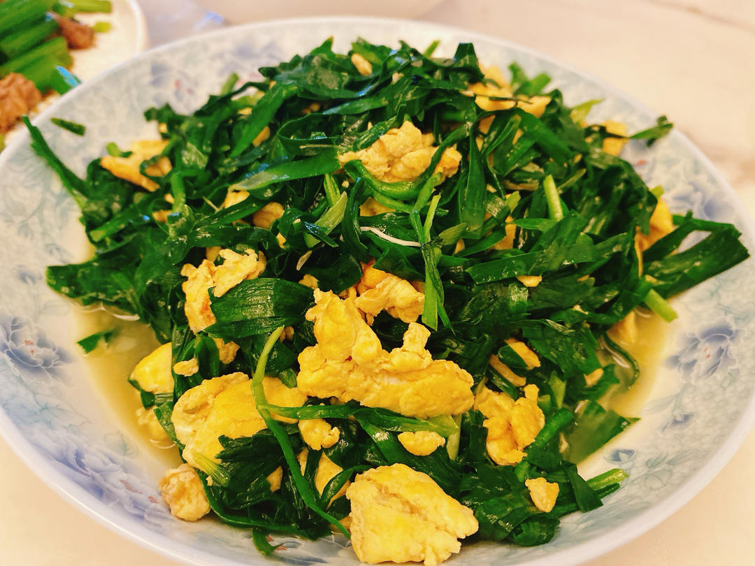 韭菜炒鸡蛋——三分钟快手下饭菜 掌握火候的秘诀
