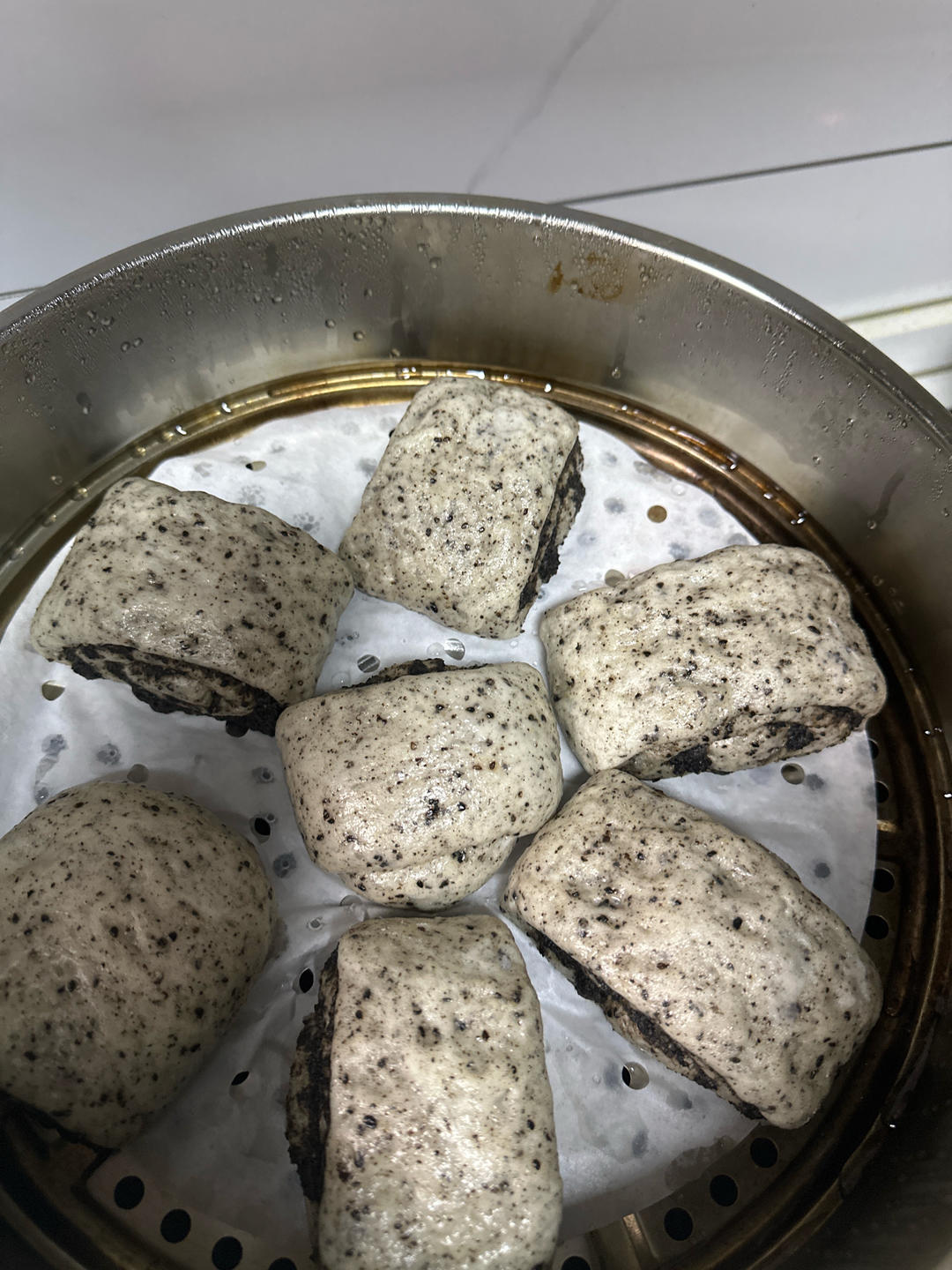 黑芝麻馒头卷