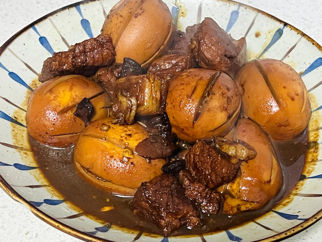 上海本帮红烧肉烧蛋（肥而不腻，好吃停不下来😍）