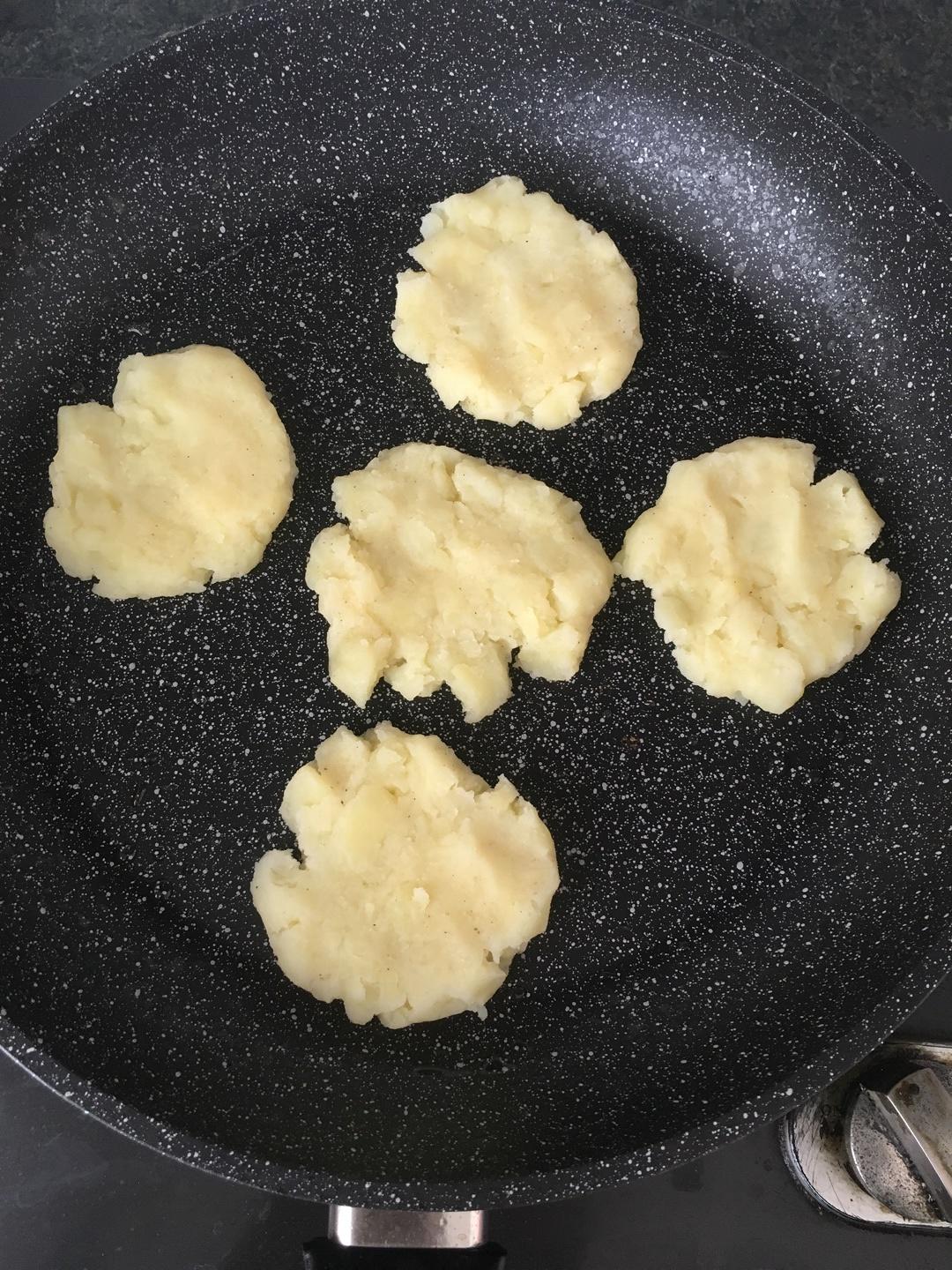 宝宝辅食 简易版土豆饼的做法 步骤6