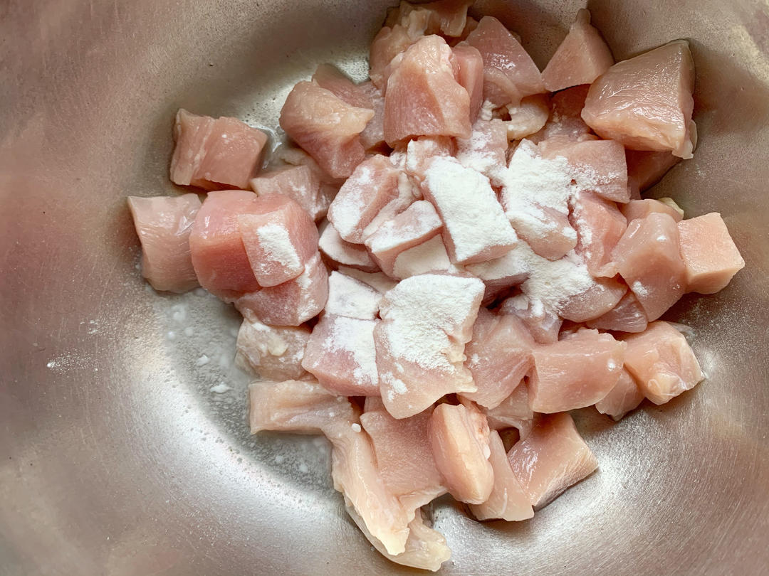 香酥鸡米花的做法 步骤2