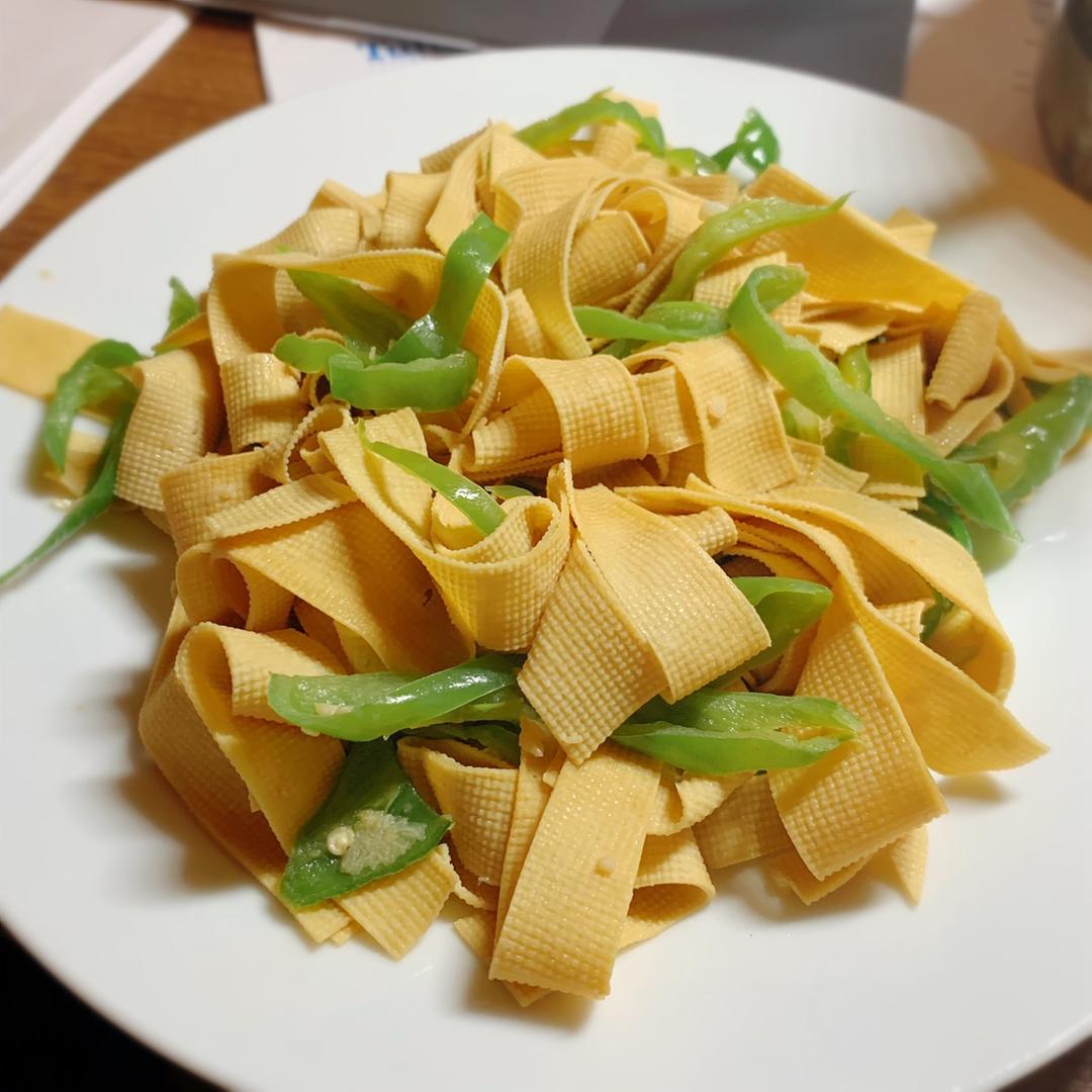 尖椒炒豆皮