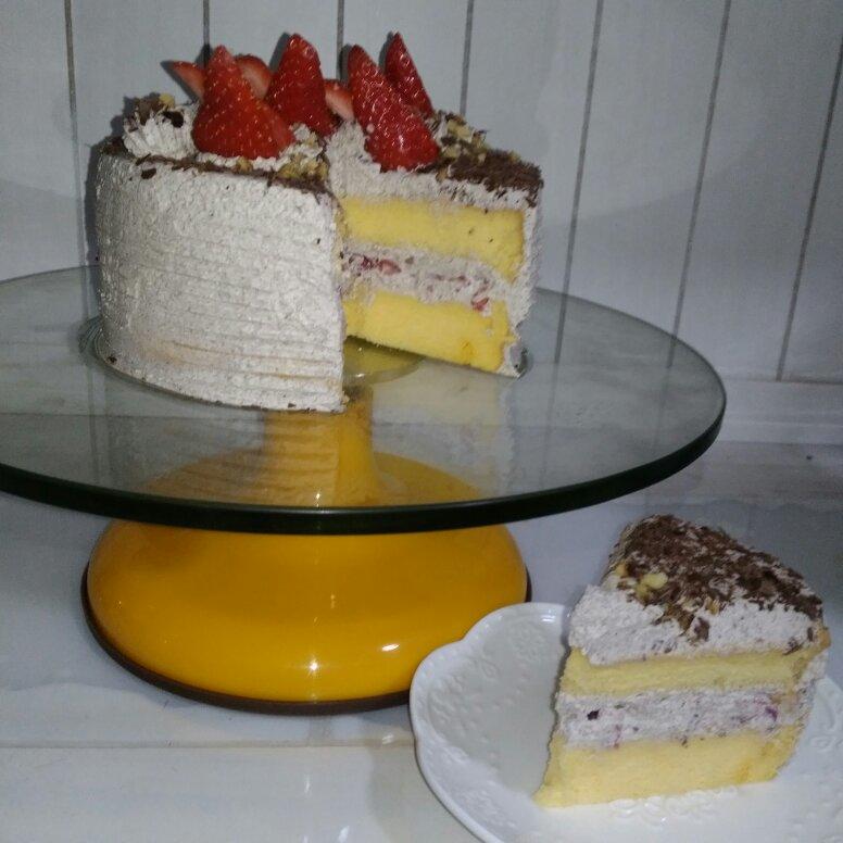 奥利奥咸奶油草莓蛋糕