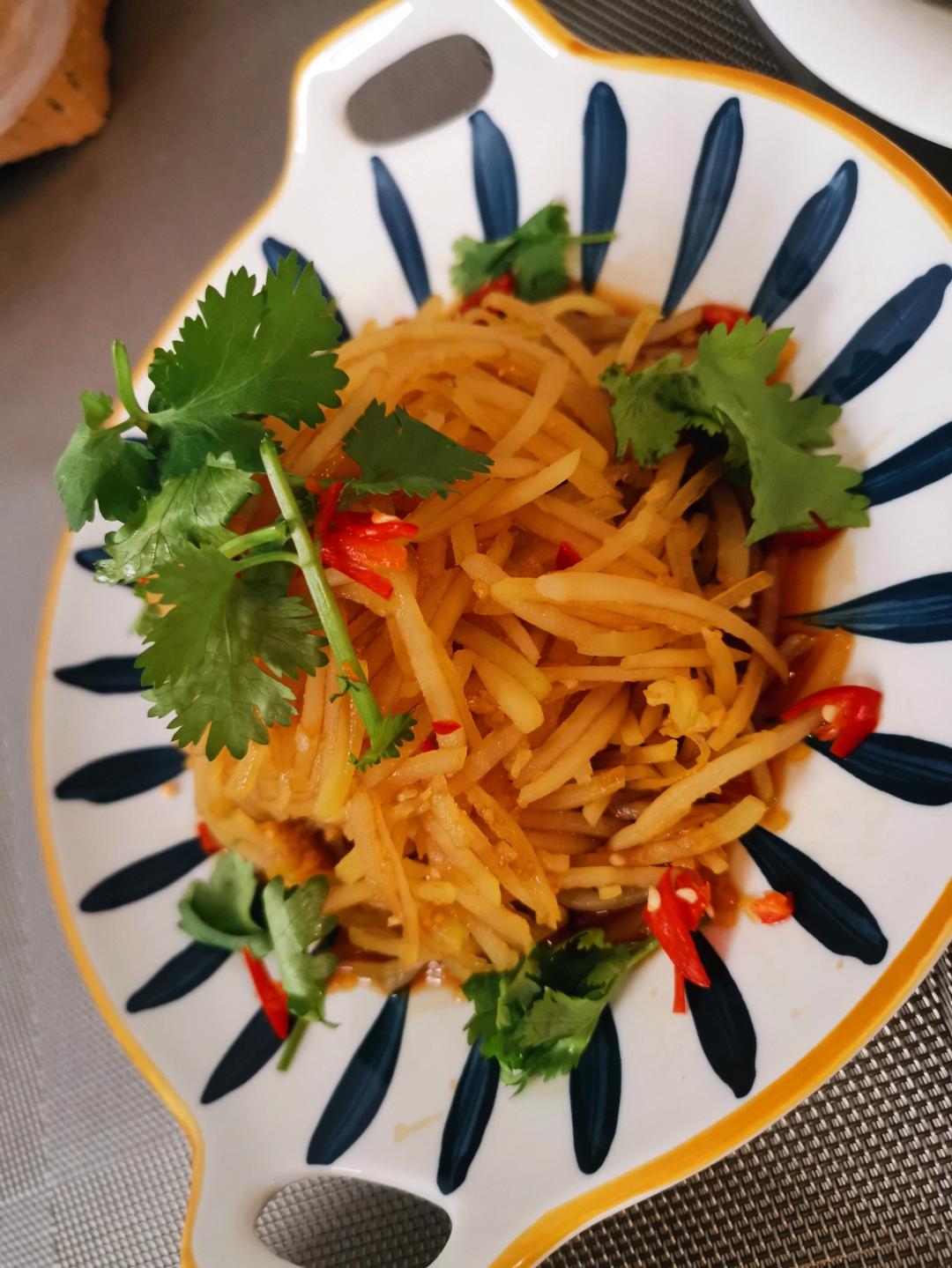香辣开胃的凉拌土豆丝