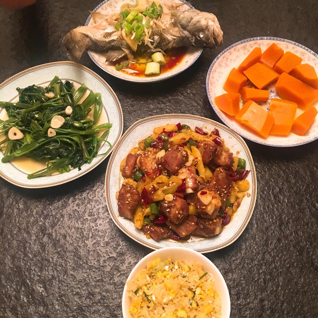 麻辣排骨小土豆